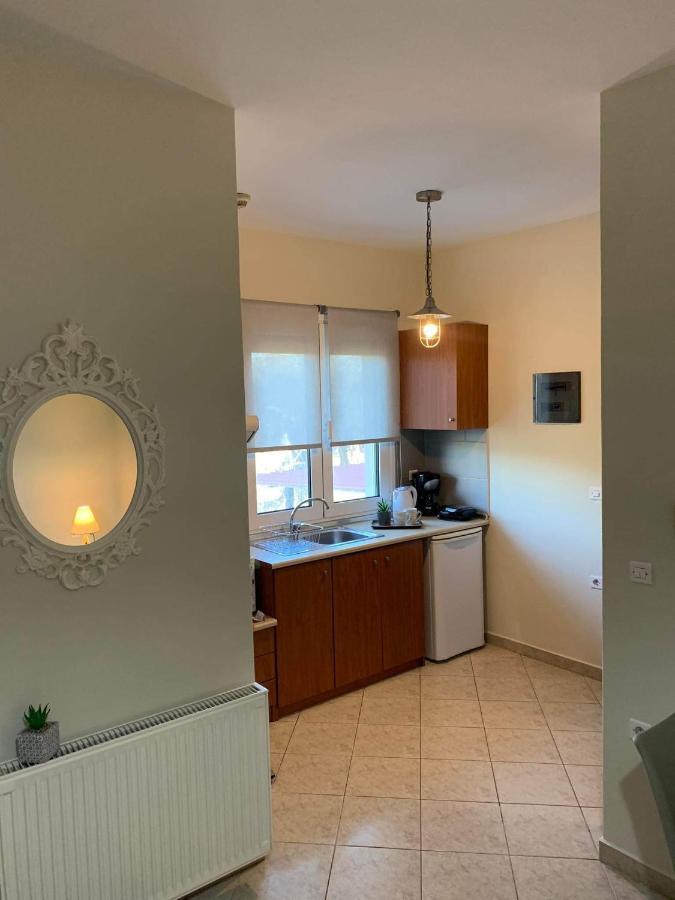 Athinas Apartment ลีเมนาส ภายนอก รูปภาพ