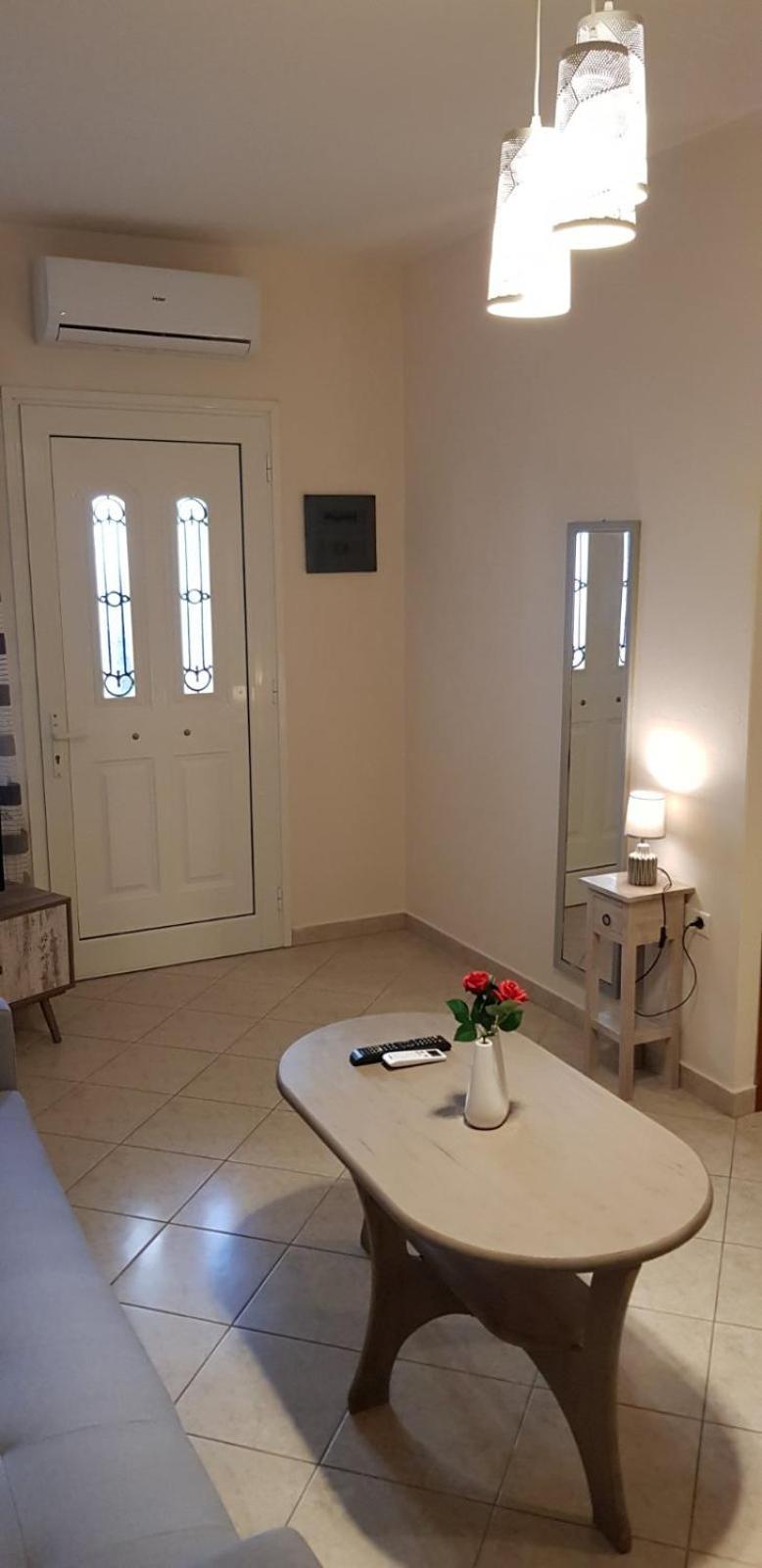 Athinas Apartment ลีเมนาส ภายนอก รูปภาพ