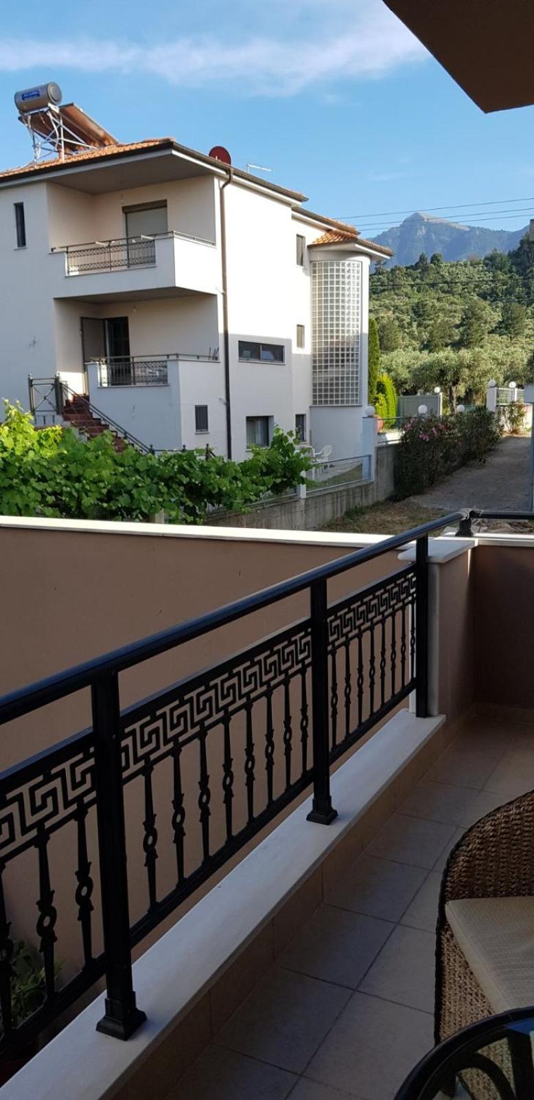 Athinas Apartment ลีเมนาส ภายนอก รูปภาพ